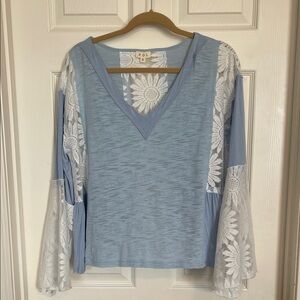 POL Women's Light Blue Lace Sleeve Blouse ⭐️NWOT⭐️